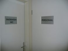 logo-werbetechnik-tschasche-muehlheim-hinweisschilder-orientierungsschilder-P1080499