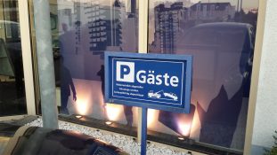 logo-werbetechnik-tschasche-muehlheim-hinweisschilder-orientierungsschilder-P1090739