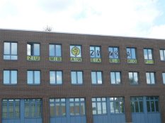 logo-werbetechnik-tschasche-muehlheim-schaufenster-fassadenbeschriftung-P1070053