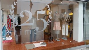 logo-werbetechnik-tschasche-muehlheim-schaufenster-fassadenbeschriftung-P1090242