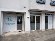 logo-werbetechnik-tschasche-muehlheim-schaufenster-fassadenbeschriftung-P1100512