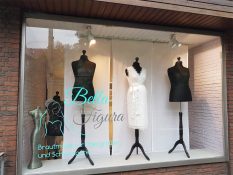 logo-werbetechnik-tschasche-muehlheim-schaufenster-fassadenbeschriftung-P1100725