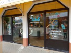 logo-werbetechnik-tschasche-muehlheim-schaufenster-fassadenbeschriftung-P1100928