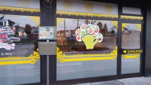 logo-werbetechnik-tschasche-muehlheim-schaufenster-fassadenbeschriftung-P1101587