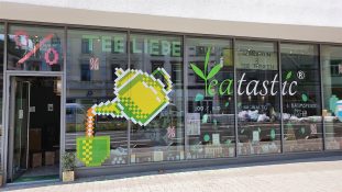 logo-werbetechnik-tschasche-muehlheim-schaufenster-fassadenbeschriftung-P1101816