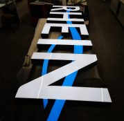 web-logo-werbetechnik-tschasche-muehlheim-leuchtreklame-einzelbuchstaben-p8-20200317-112453