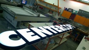 web-logo-werbetechnik-tschasche-muehlheim-leuchtreklame-einzelbuchstaben-p8-wp-20140815-007