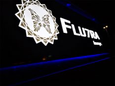 web-logo-werbetechnik-tschasche-muehlheim-leuchtreklame-leuchtkaesten-durchgesteckte-buchstaben-20180717-203917