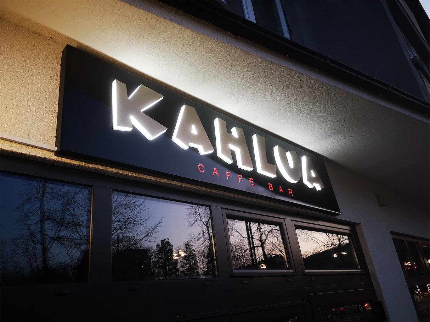 Featured image for “Leuchtkästen”