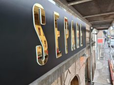 web-logo-werbetechnik-tschasche-muehlheim-leuchtreklame-leuchtkaesten-durchgesteckte-buchstaben-20210129-wa0004