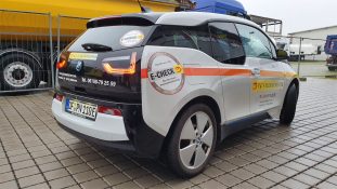 logo-werbetechnik-tschasche-muehlheim-fahrzeugbeschriftung-P1101552